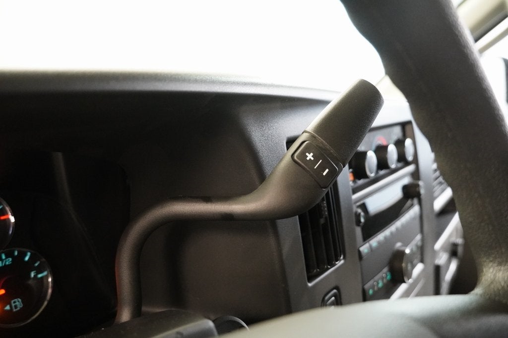 2025 Chevrolet Express 2500 Work Van Cargo