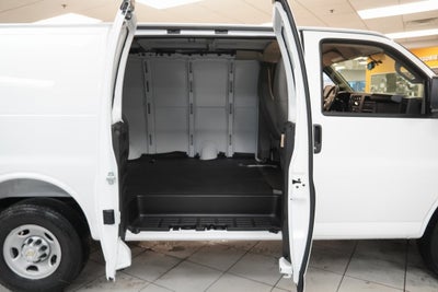 2025 Chevrolet Express 2500 Work Van Cargo
