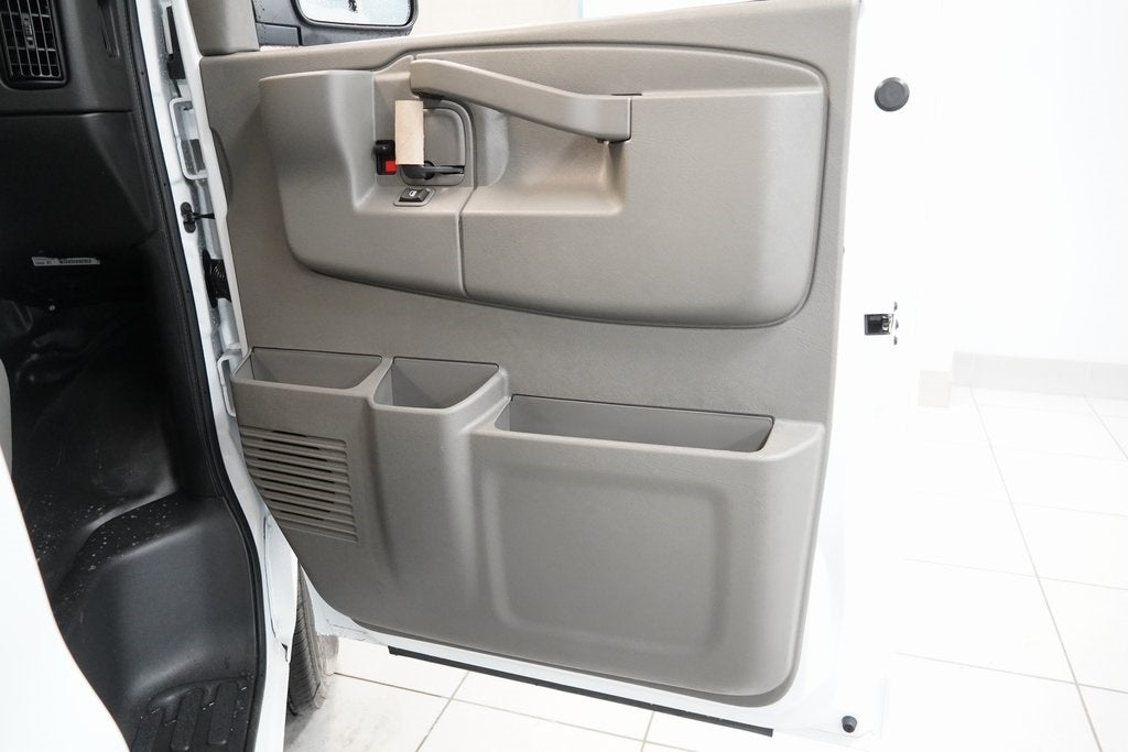2025 Chevrolet Express 2500 Work Van Cargo