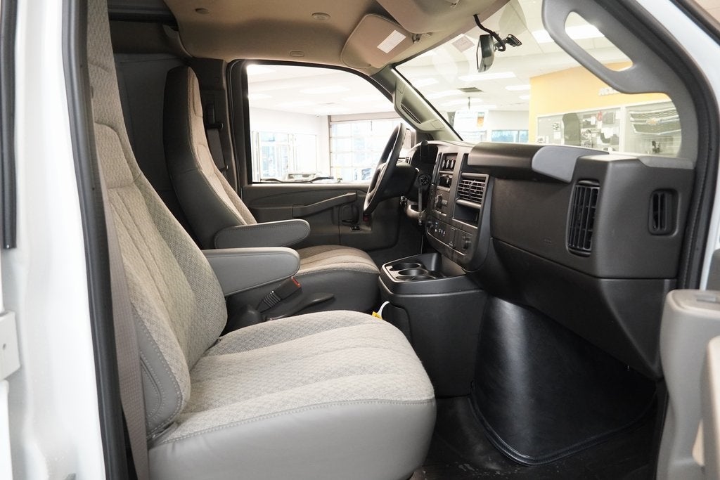 2025 Chevrolet Express 2500 Work Van Cargo
