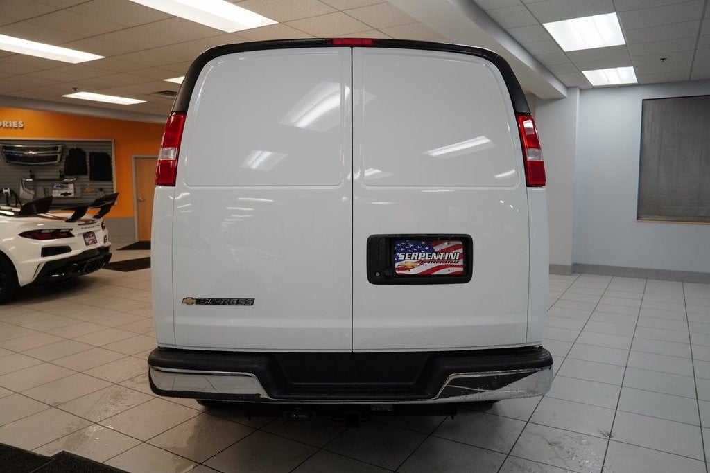 2025 Chevrolet Express 2500 Work Van Cargo