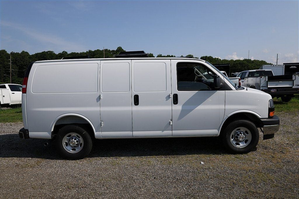 2025 Chevrolet Express 3500 Work Van Cargo