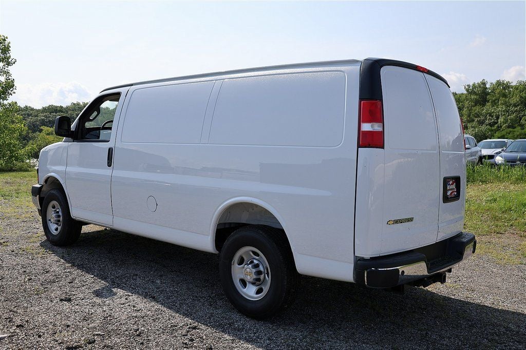 2025 Chevrolet Express 3500 Work Van Cargo