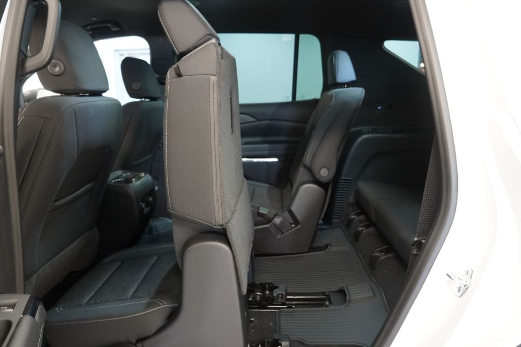 2026 Chevrolet Traverse LT 2LT