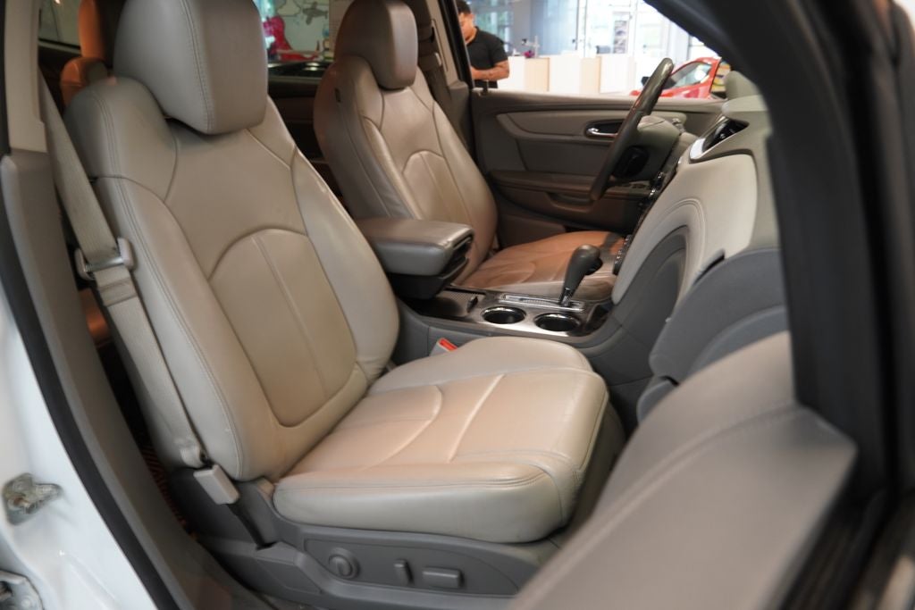 2016 Chevrolet Traverse 2LT 2LT AWD