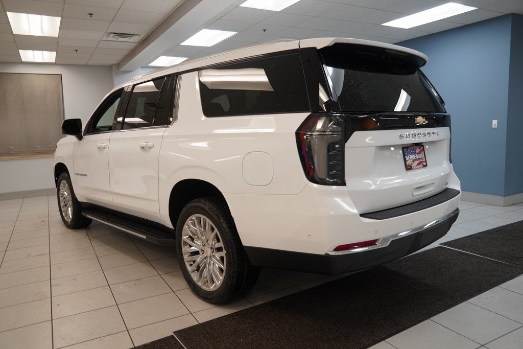 2026 Chevrolet Suburban LT