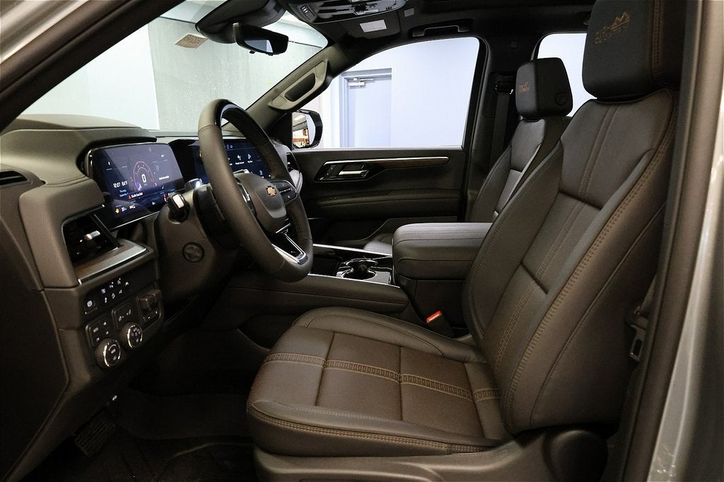 2025 Chevrolet Suburban High Country