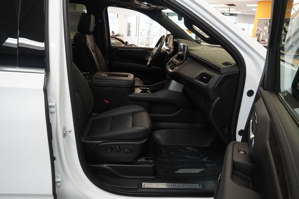 2024 Chevrolet Suburban LT 4X4