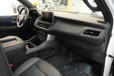 2024 Chevrolet Suburban LT 4X4