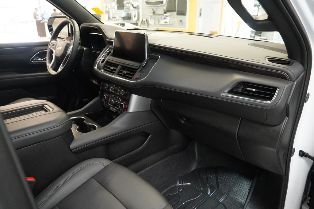 2024 Chevrolet Suburban LT 4X4
