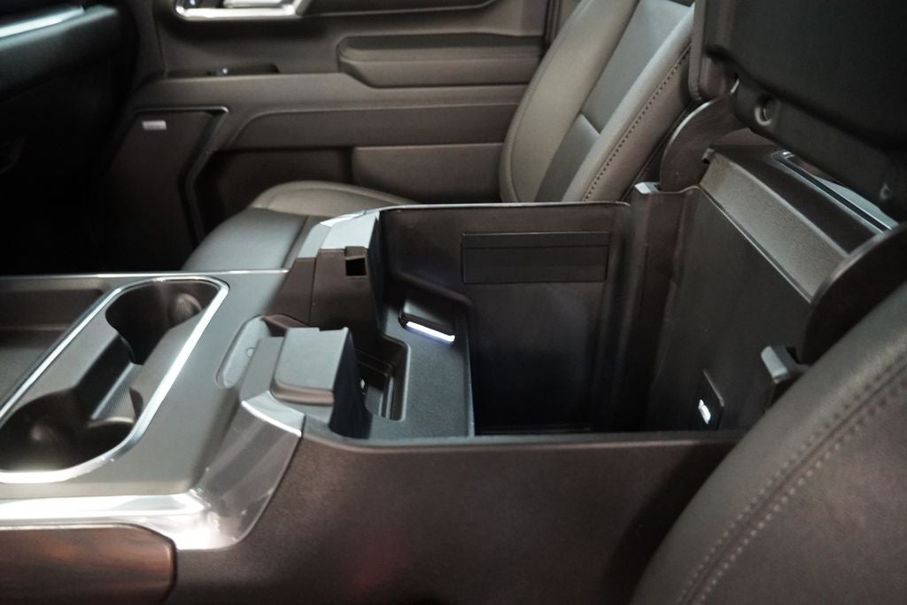 2024 GMC Sierra 3500HD SLT CREW CAB 4X4
