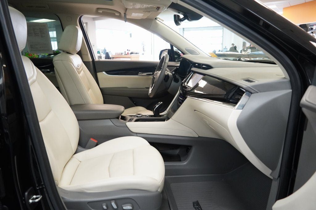 2023 Cadillac XT6 Premium Luxury