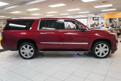 2017 Cadillac Escalade ESV Luxury 4WD