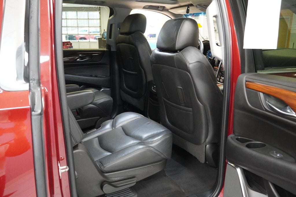 2017 Cadillac Escalade ESV Luxury 4WD