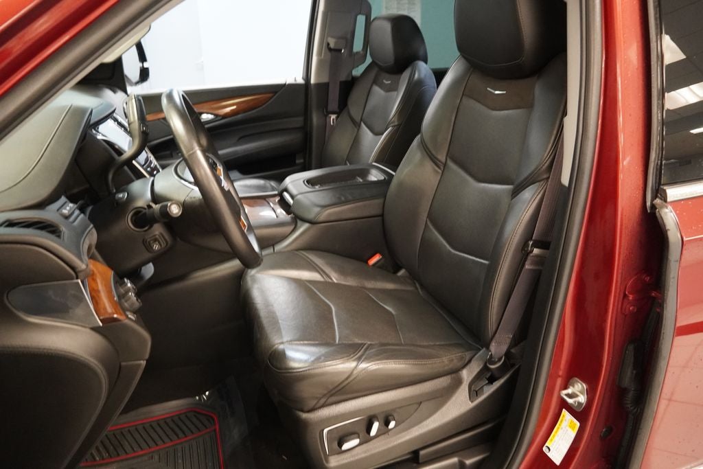 2017 Cadillac Escalade ESV Luxury 4WD