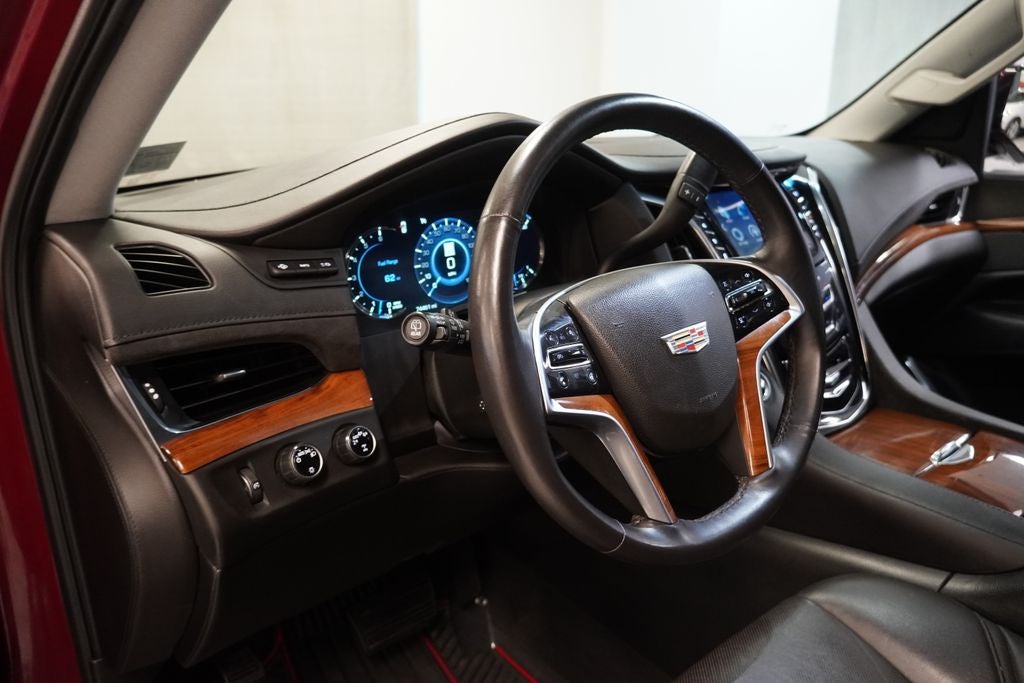 2017 Cadillac Escalade ESV Luxury 4WD