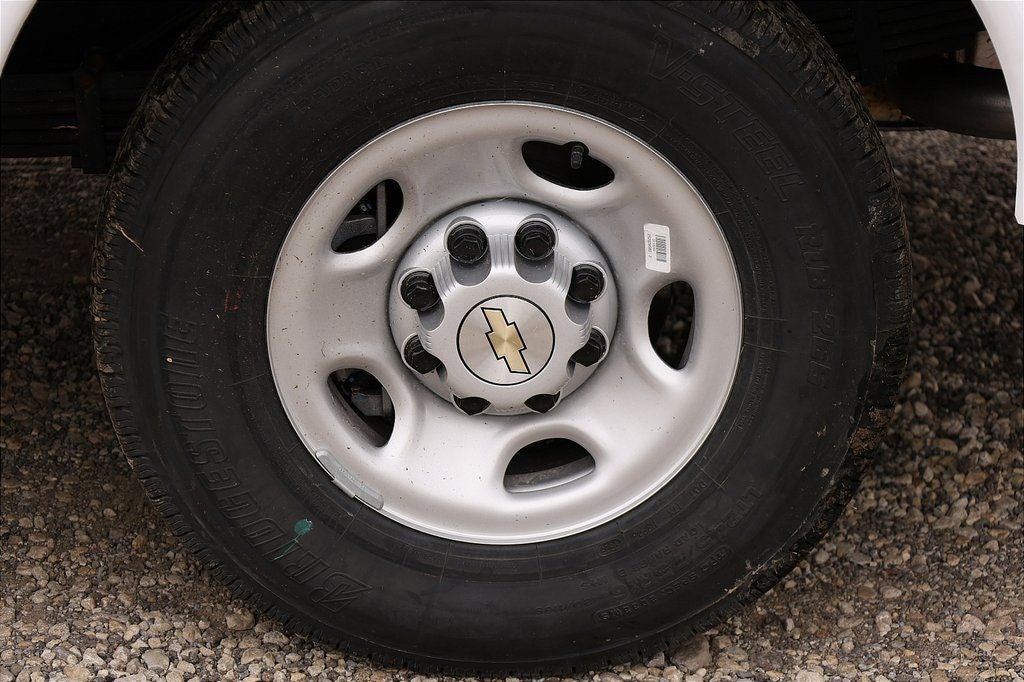 2025 Chevrolet Express 3500 Work Van Cutaway