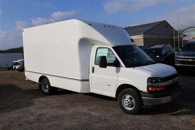 2025 Chevrolet Express 3500 Work Van Cutaway