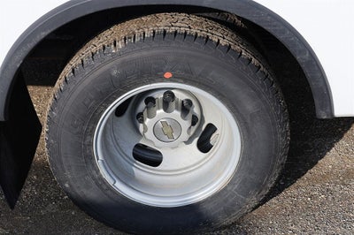 2025 Chevrolet Express 3500 Work Van Cutaway