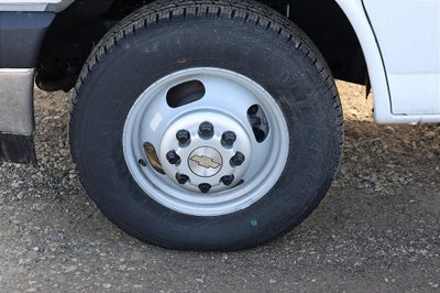 2025 Chevrolet Express 3500 Work Van Cutaway