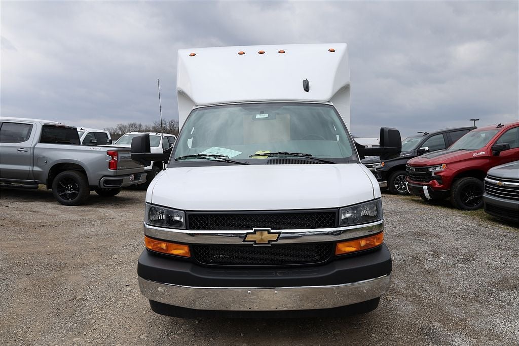 2026 Chevrolet Express 3500 Work Van Cutaway
