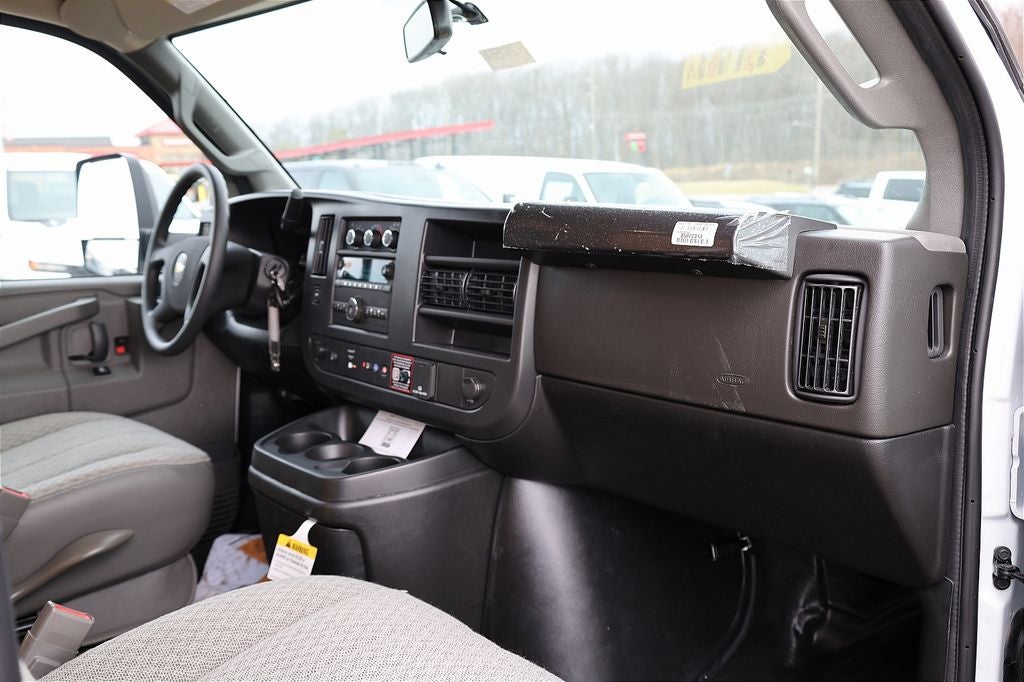 2026 Chevrolet Express 3500 Work Van Cutaway