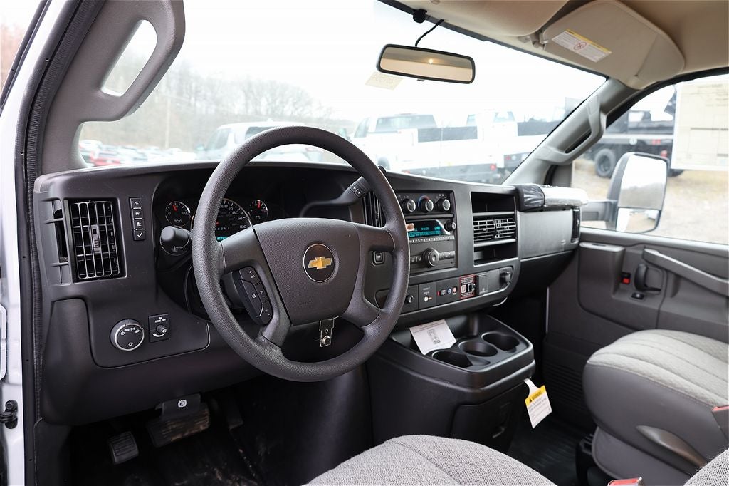 2026 Chevrolet Express 3500 Work Van Cutaway