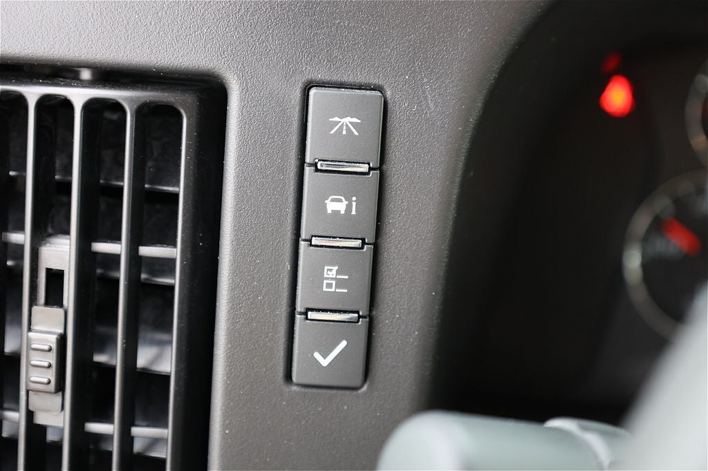 2026 Chevrolet Express 3500 Work Van Cutaway