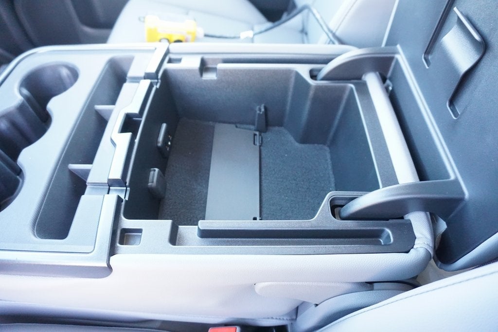 2023 Chevrolet Silverado 4500HD Work Truck