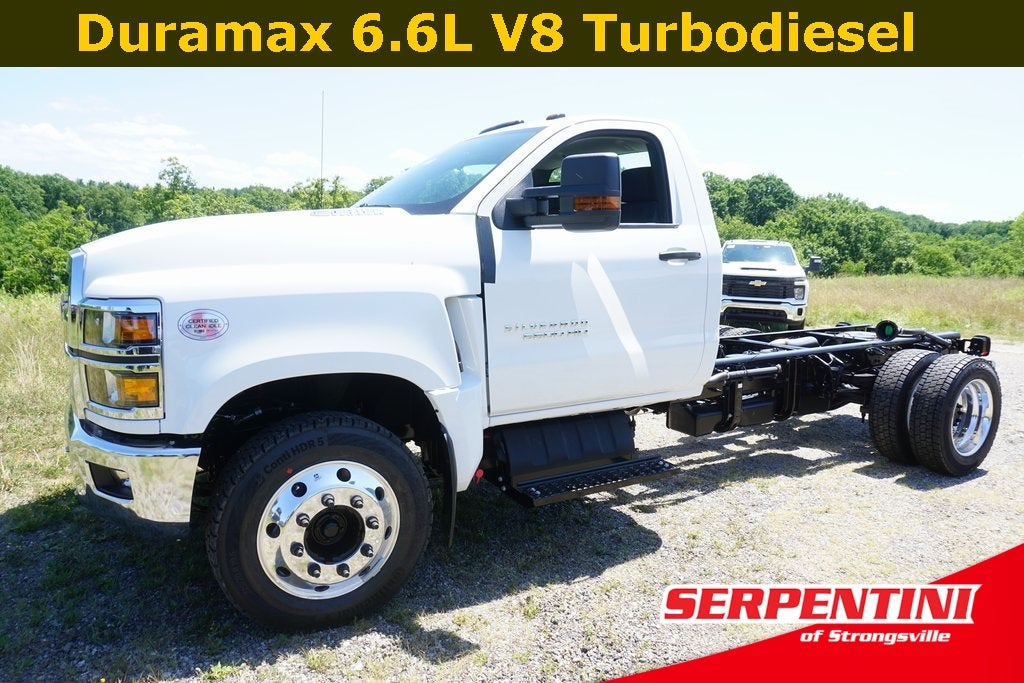 2024 Chevrolet Silverado 6500HD Work Truck