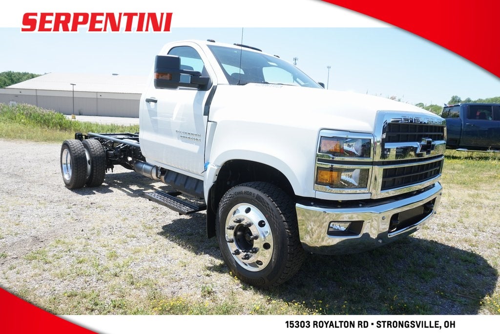 2024 Chevrolet Silverado 6500HD Work Truck