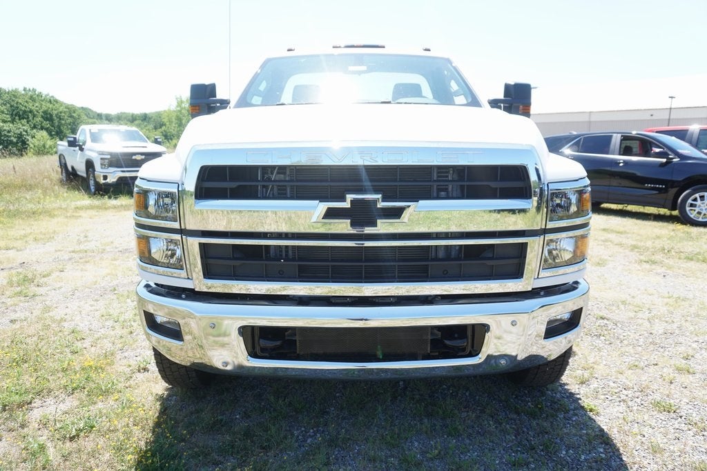2024 Chevrolet Silverado 6500HD Work Truck