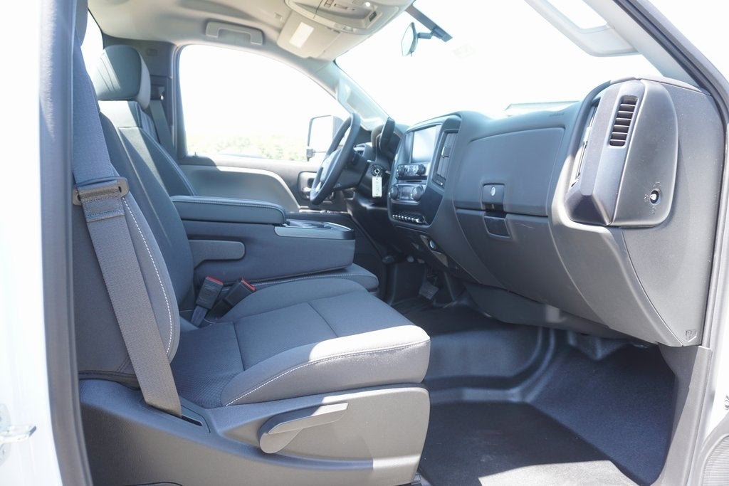 2024 Chevrolet Silverado 6500HD Work Truck
