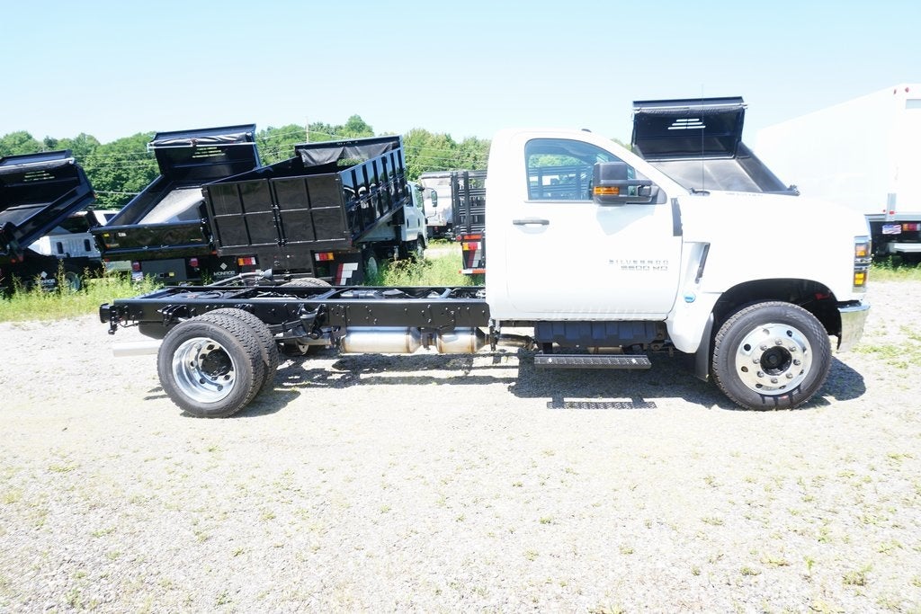 2024 Chevrolet Silverado 6500HD Work Truck