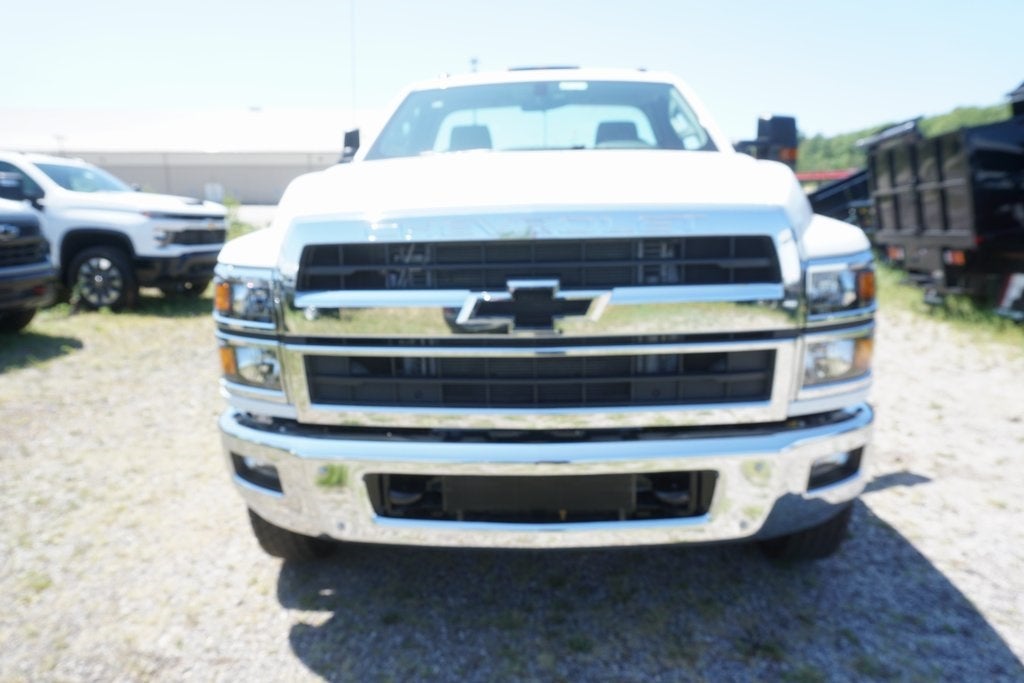 2024 Chevrolet Silverado 6500HD Work Truck