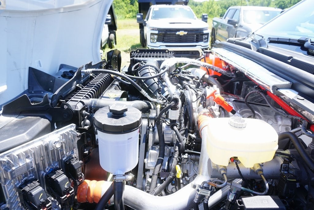 2024 Chevrolet Silverado 6500HD Work Truck