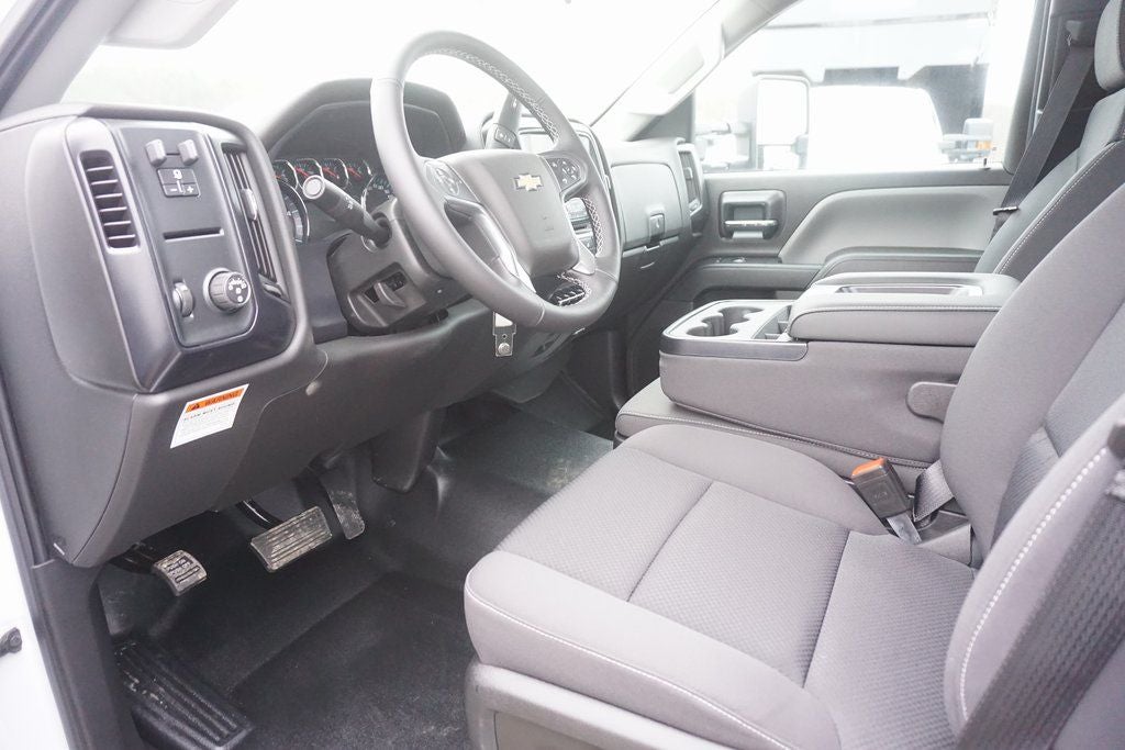 2024 Chevrolet Silverado 6500HD 1WT