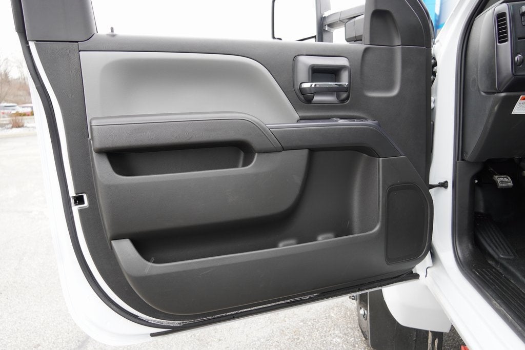 2024 Chevrolet Silverado 6500HD 1WT