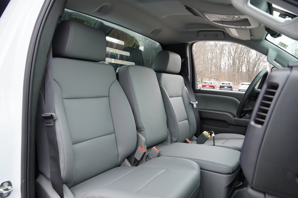 2024 Chevrolet Silverado 6500HD 1WT