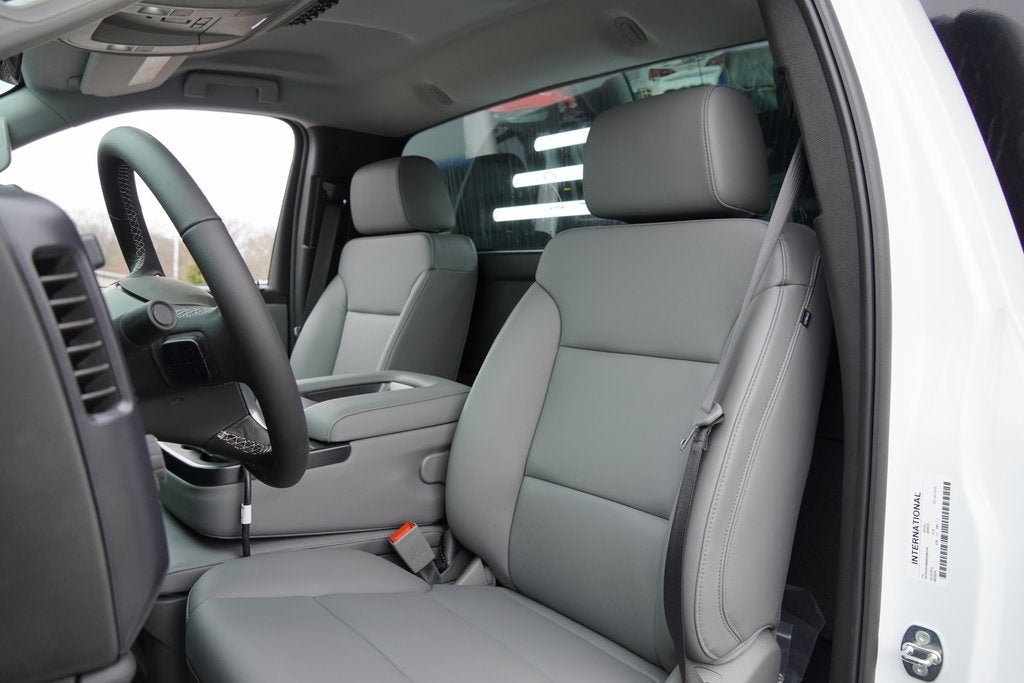 2024 Chevrolet Silverado 6500HD 1WT