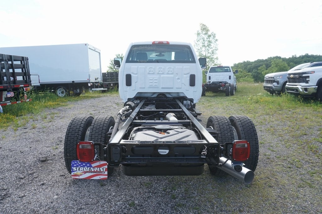 2024 Chevrolet Silverado 6500HD MD