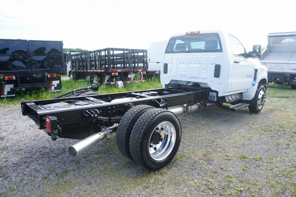 2024 Chevrolet Silverado 6500HD MD
