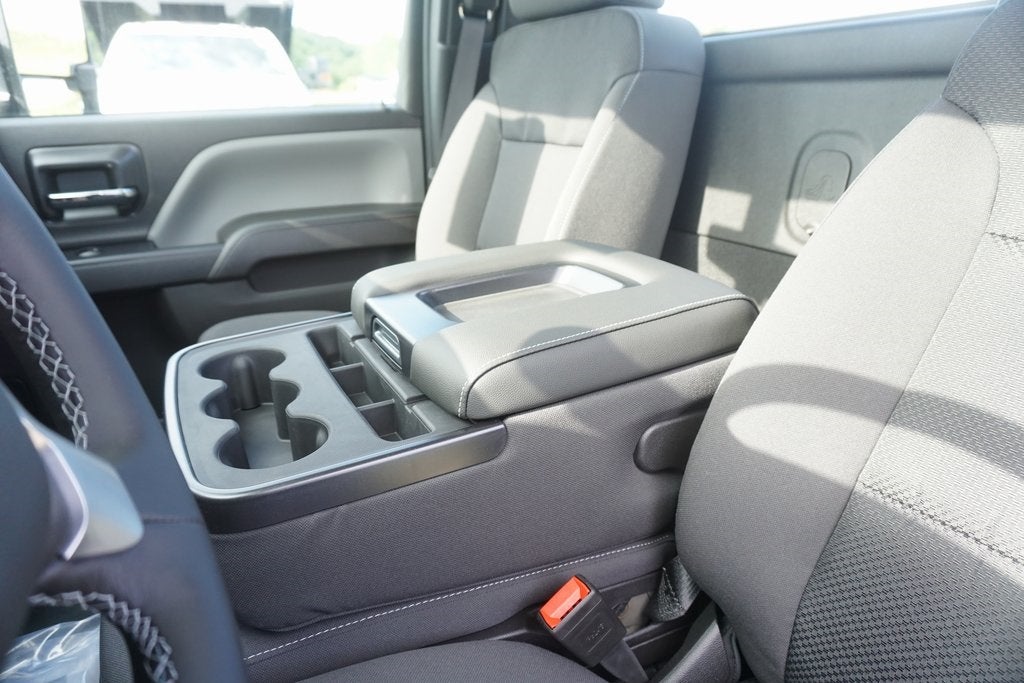 2024 Chevrolet Silverado 6500HD MD