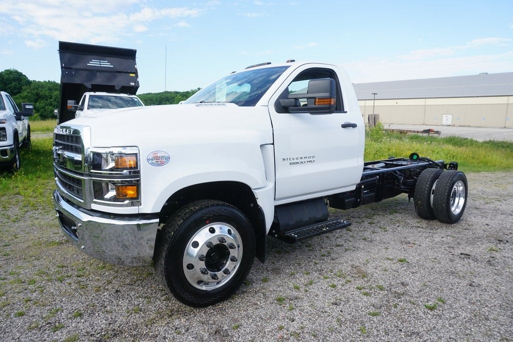2024 Chevrolet Silverado 6500HD MD