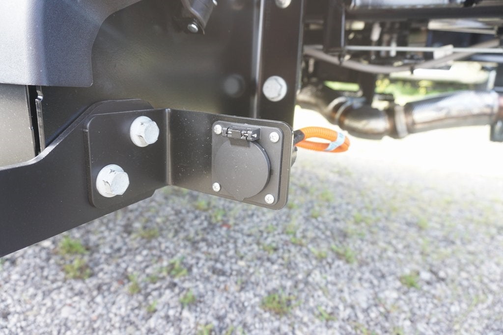 2024 Chevrolet Silverado 6500HD MD