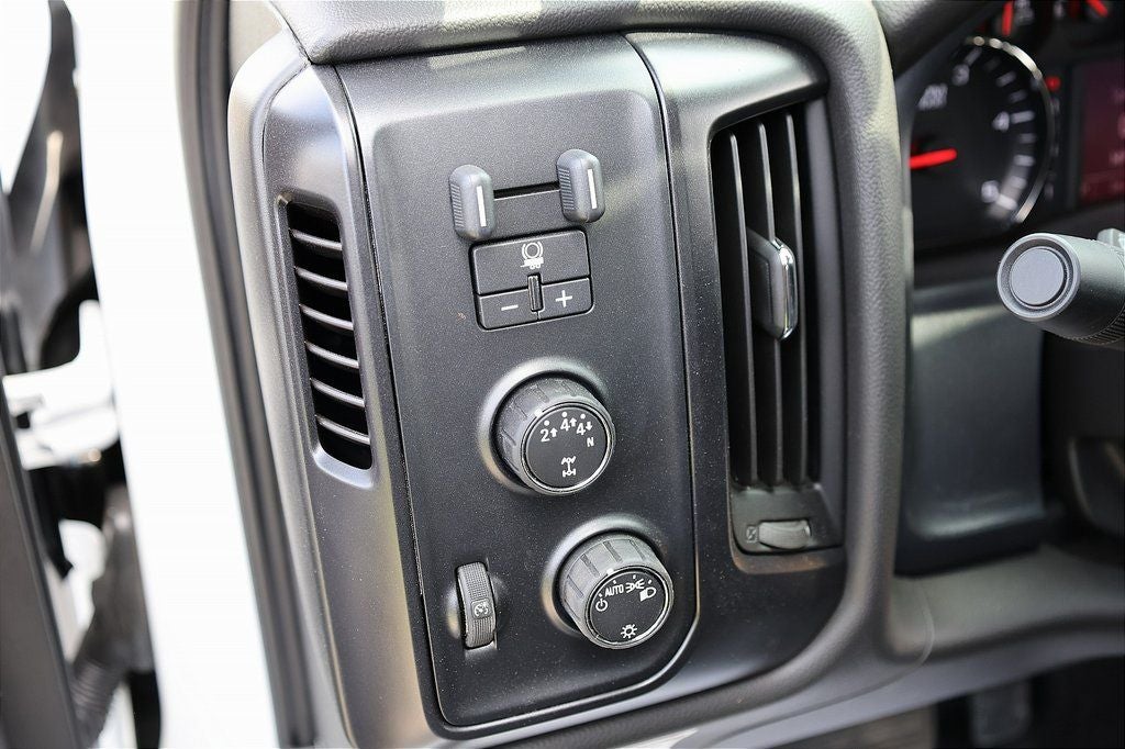 2024 Chevrolet Silverado 5500HD Work Truck