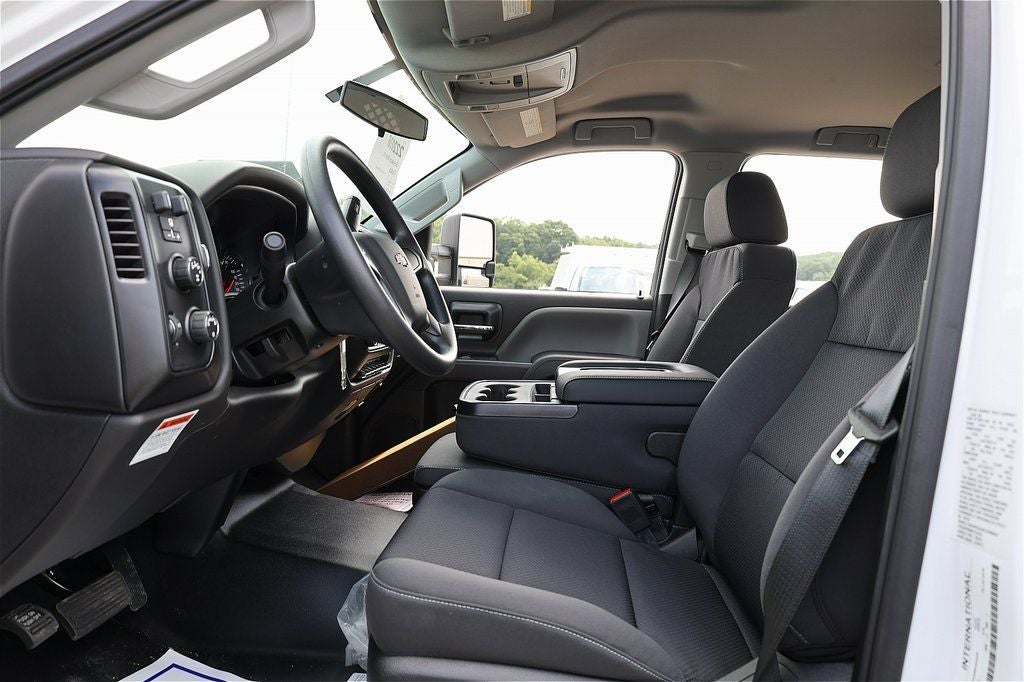 2024 Chevrolet Silverado 5500HD Work Truck