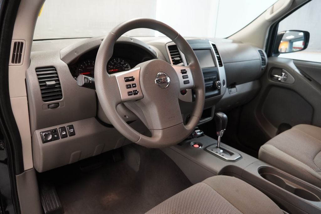 2021 Nissan Frontier SV 4WD CREW CAB