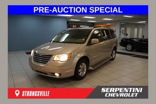 2009 Chrysler Town &amp; Country Touring ( PRE-AUCTION )