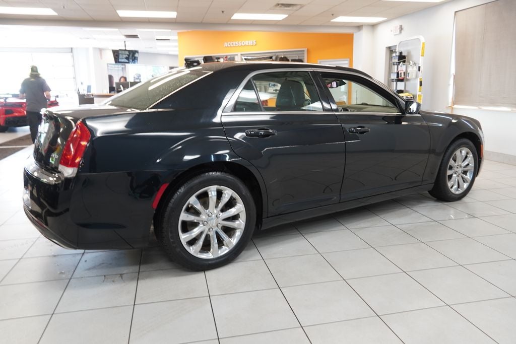 2016 Chrysler 300 Limited AWD